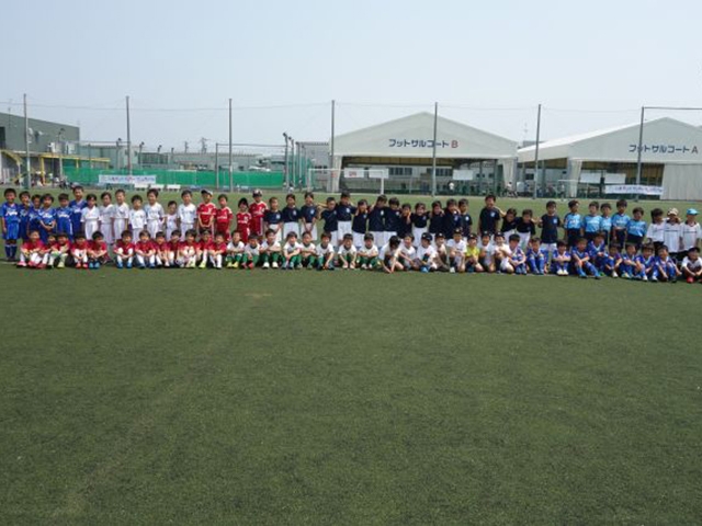 JFAキッズ（U-8）サッカーフェスティバル 新潟県新潟市のグランセナ新潟サッカースタジアムに、168人が参加！