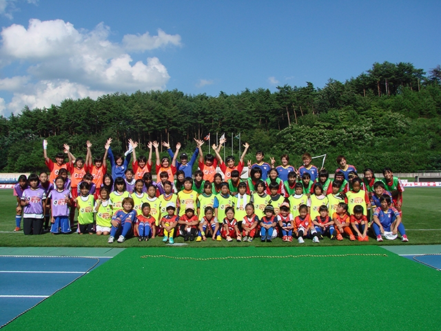 JFAレディース／ガールズサッカーフェスティバル 新潟県新発田市の新発田市五十公野公園陸上競技場に、96人が参加！