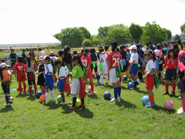 JFAレディース／ガールズサッカーフェスティバル 奈良県橿原市の橿原市運動公園多目的広場に、224人が参加！