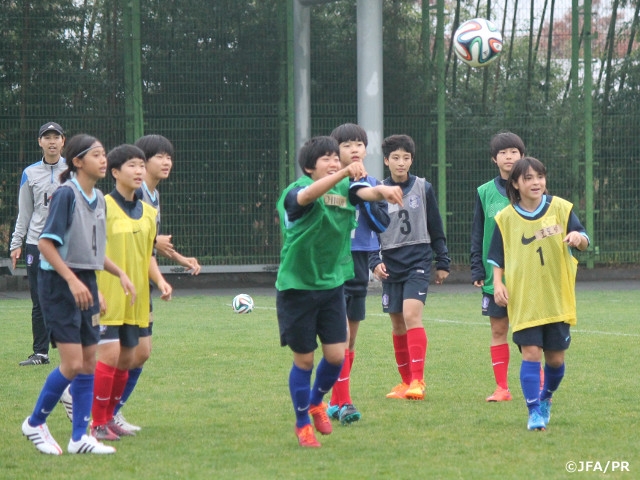 JFAエリートプログラム女子U-13　韓国と合同トレーニング、文化交流を実施