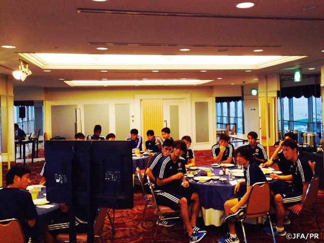 U-22 Japan National Team trained in heavy rain