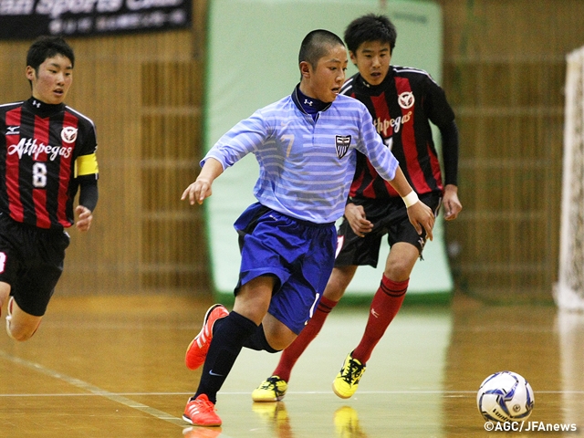 Two teams advance to the final round of the 21st All Japan Youth (U-15) Futsal Tournament