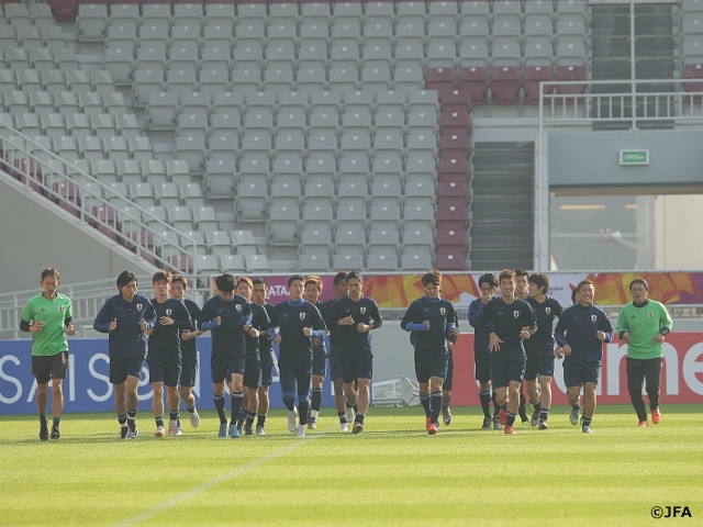 U-23 Japan National Team prepare for Iran game in natural posture