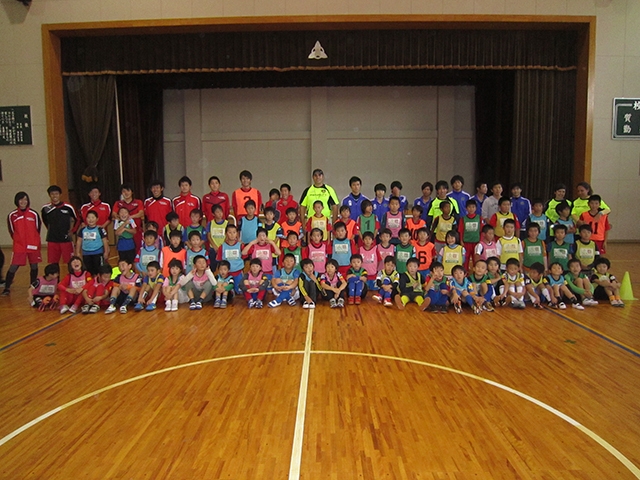 JFAキッズ（U-6/8/10）サッカーフェスティバル 宮城県亘理郡の亘理総合運動場（雨天のため亘理高校で実施）に、356人が参加！