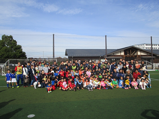 JFAキッズ（U-6）サッカーフェスティバル 栃木県鹿沼市の鹿沼サンエコ自然の森サッカー場に、247人が参加！