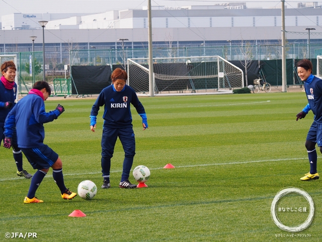 Nadeshiko Japan train with male collegiate players before Olympics qualifying