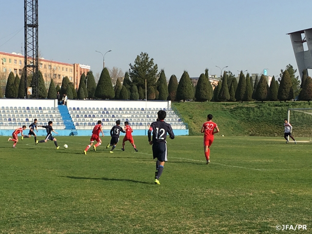 U-16 Japan National team played  training match against U-18 FK Spartak Tashkent in the Central Asia - Japan U-16 Football Exchange Programme