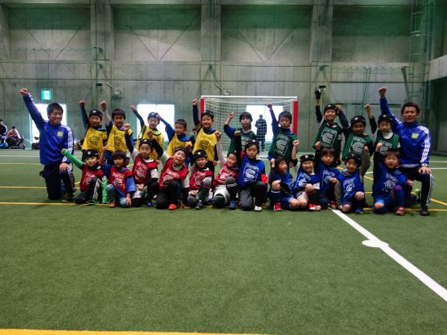JFAキッズ（U-6）サッカーフェスティバル 新潟県新潟市の亀田総合体育館（アスパーク亀田）に、45人が参加！
