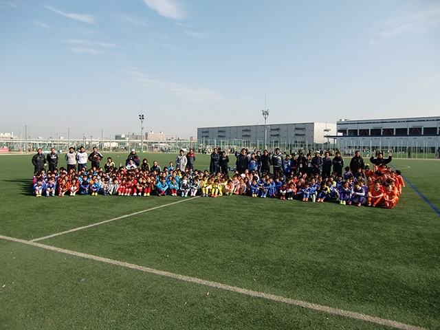 JFAガールズサッカーフェスティバル 大阪府堺市のJ-GREEN堺　ナショナルトレーニングセンターに、637人が参加！