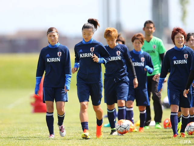 Nadeshiko Japan hold practice session at match site prior to meeting USA