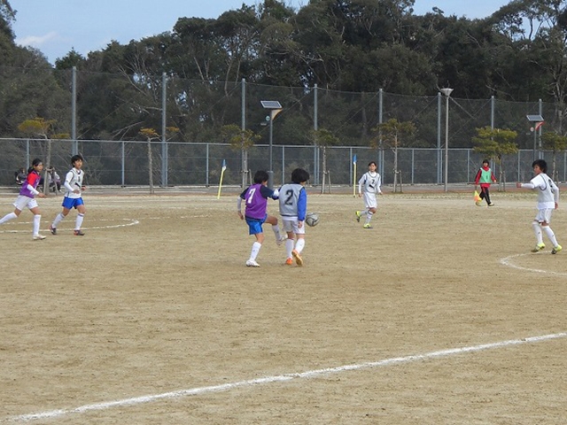 JFAレディース／ガールズサッカーフェスティバル 鹿児島県薩摩川内市の丸山自然公園に、206人が参加！