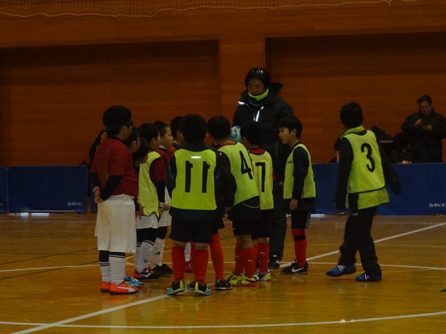 JFAキッズ（U-6/8/10）サッカーフェスティバル 福島県福島市のあづま総合体育館に、254人が参加！