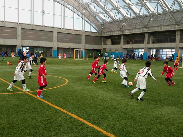 JFAキッズ（U-10）サッカーフェスティバル 富山県富山市のアイザックスポーツドームに、341人が参加！