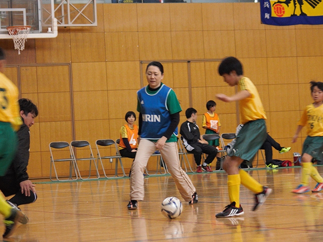 JFAキッズ（U-6/8）サッカーフェスティバル 兵庫県三木市の三木総合防災公園第２陸上競技場に、815人が参加！