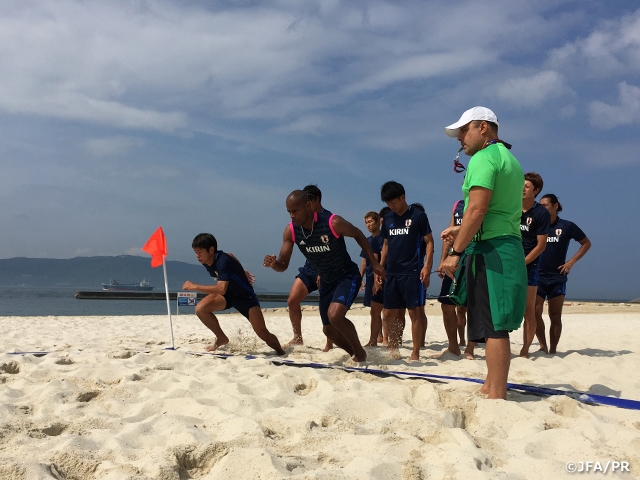 Japan Beach Soccer National Team short-listed squad in Hyogo Camp (6/14)