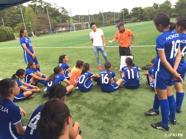 U-14モンゴル女子代表チーム、日本キャンプスタート