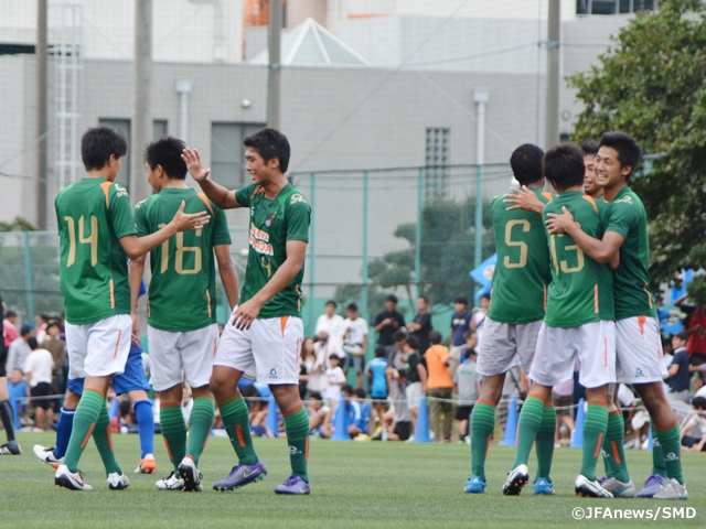 高円宮杯U-18プレミアリーグEAST 首位決戦は青森山田に軍配