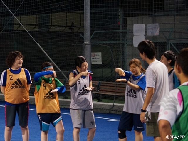【j-futsal連動企画】スポーツでみんなが「手話べり」できる空間を――。笑顔の絶えない「手話deフットサル」