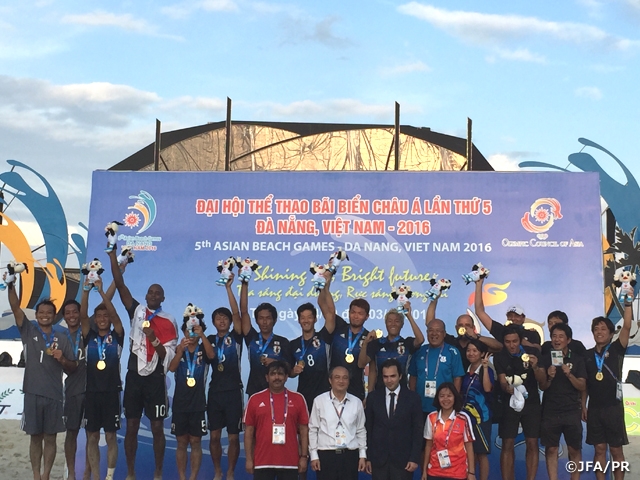 Japan Beach Soccer National Team won the Gold Medal of the Asian Beach Games in extra time!