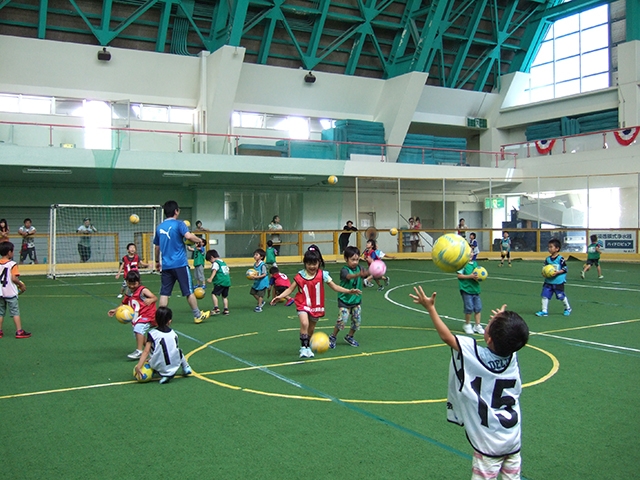 JFAキッズ（U-6）サッカーフェスティバル 福井県敦賀市のニューサンピア敦賀に、211人が参加！