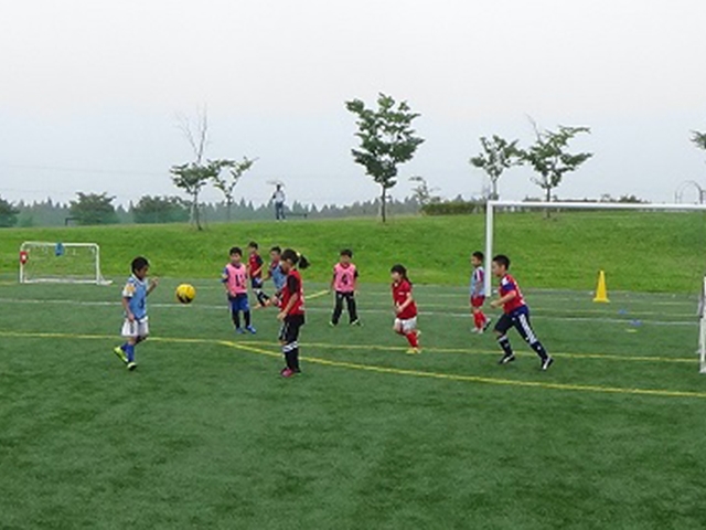 JFAキッズ（U-6/8/10）サッカーフェスティバル 青森県十和田市の青森県フットボールセンターに、266人が参加！