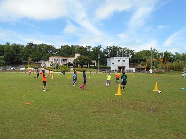 JFAレディース／ガールズサッカーフェスティバル 石川県羽咋郡の宝達志水町民サッカー場に、59人が参加！