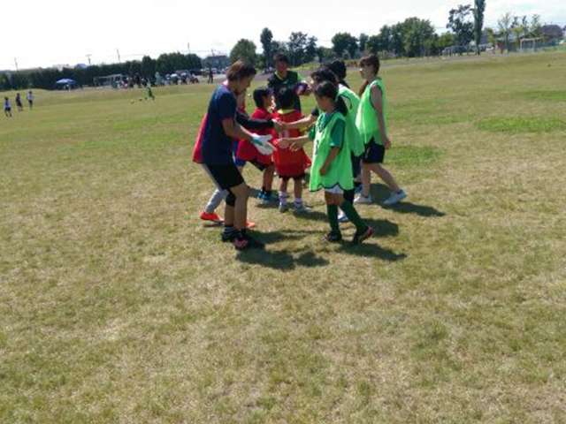 JFAレディースサッカーフェスティバル 北海道岩見沢市の岩見沢市幌向緑地公園に、147人が参加！