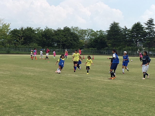 JFAレディース／ガールズサッカーフェスティバル 鳥取県米子市のどらやきクドラマチックパーク米子球技場に、98人が参加！