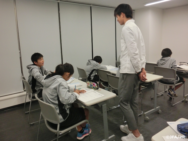 JFAアカデミー堺　JFAプログラム 学習サポートの取り組み