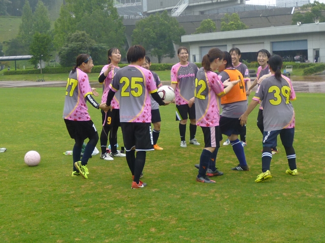 JFAレディースサッカーフェスティバル 広島県広島市の広島広域公園補助競技場に、140人が参加！
