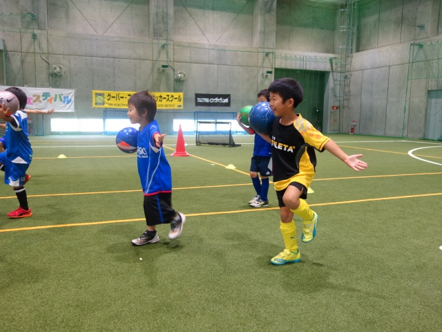 JFAキッズ（U-6）サッカーフェスティバル 新潟県新潟市の新潟市亀田総合体育館に、42人が参加！