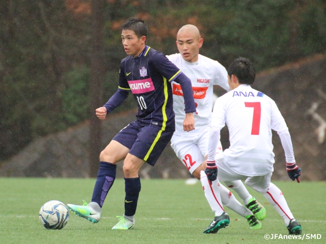 高円宮杯U-18プレミアリーグWEST 快勝の広島、優勝に一歩近づく