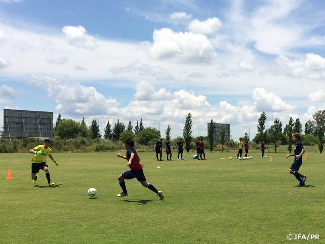 U-19 Japan squad tune up for match against Argentina