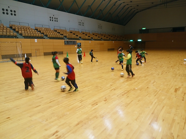 JFAキッズ（U-10）サッカーフェスティバル 山形県酒田市の国体記念体育館に、50人が参加！