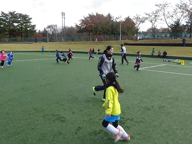 JFAガールズサッカーフェスティバル 青森県五戸町のひばり野サッカー場に、219人が参加！