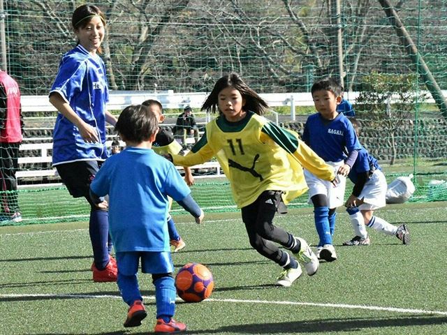 JFAファミリーフットサルフェスティバル 静岡県藤枝市の藤枝フットサルスタジアムVIORAに、121人が参加！