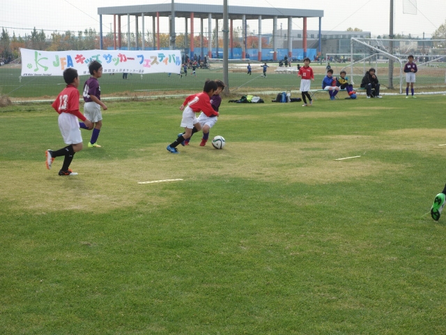 JFAキッズ（U-10）サッカーフェスティバル 新潟県北蒲原郡の新潟聖籠スポーツセンターに、128人が参加！