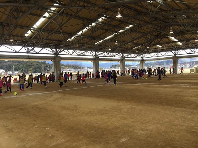 JFAレディース／ガールズサッカーフェスティバル 奈良県橿原市の橿原運動公園多目的グランドに、175人が参加！