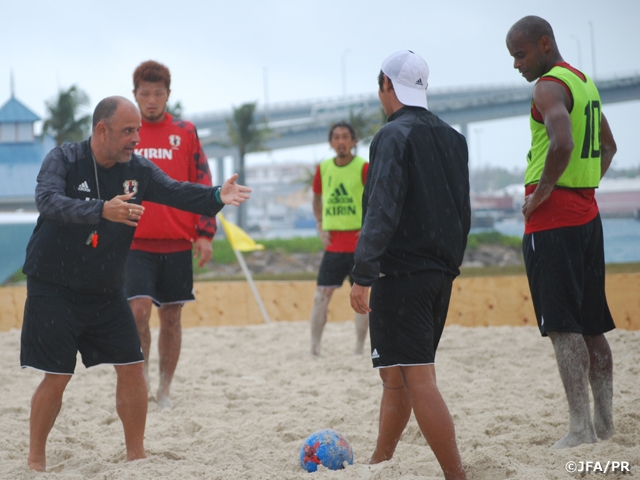 ビーチサッカー日本代表　スイスとの練習試合に向けトレーニングを実施