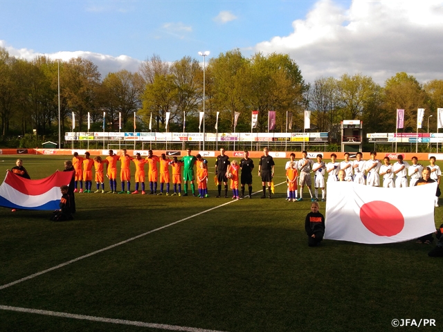 エリートプログラム U-14海外遠征（UAE・オランダ） フィテッセ、オランダ代表と試合を行う