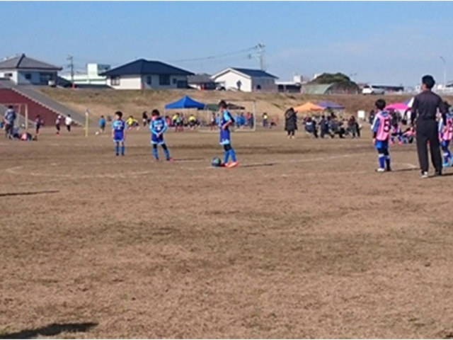 JFAキッズ（U-10）サッカーフェスティバル 宮崎県宮崎市の田吉河川敷に、332人が参加！