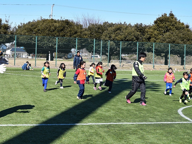 JFAレディース／ガールズサッカーフェスティバル 茨城県ひたちなか市のひたちなか市総合運動公園　レクレーション広場に、113人が参加！