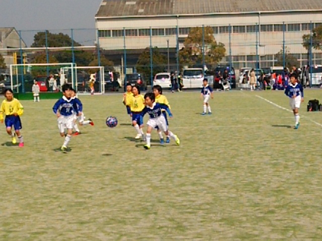 JFAキッズ（U-6/8）サッカーフェスティバル 岡山県岡山市の江尻レストパークに、178人が参加！