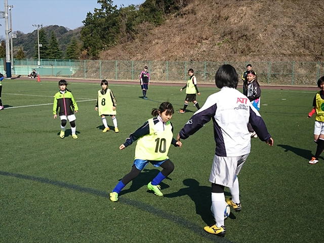 JFAレディース／ガールズサッカーフェスティバル 鳥取県東伯郡の東郷運動公園多目的広場に、50人が参加！