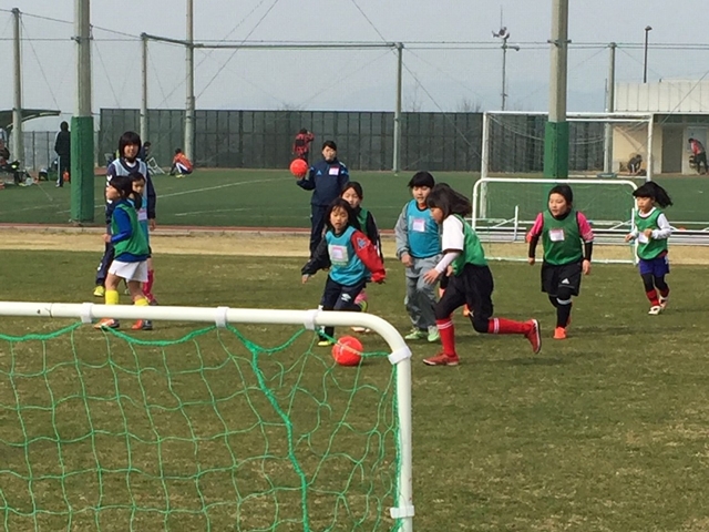 JFAガールズサッカーフェスティバル 香川県高松市の高松市東部運動公園に、349人が参加！