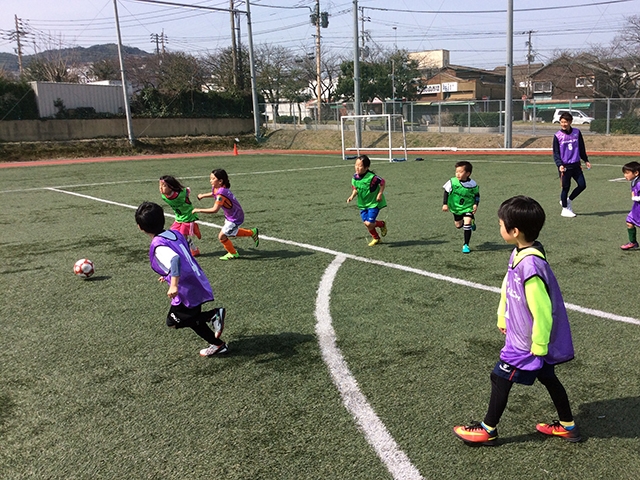 JFAレディース／ガールズサッカーフェスティバル 福岡県北九州市の九州国際大学KIU Fieldに、86人が参加！