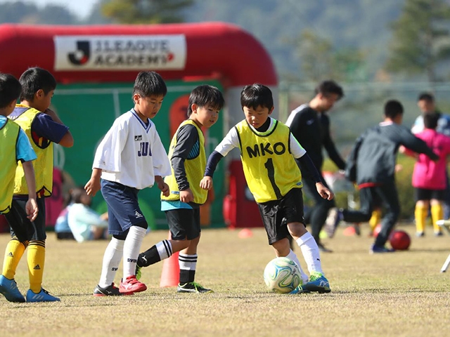 JFAキッズ（U-8）サッカーフェスティバル 茨城県常陸太田市の常陸太田市白羽スポーツ広場に、601人が参加！