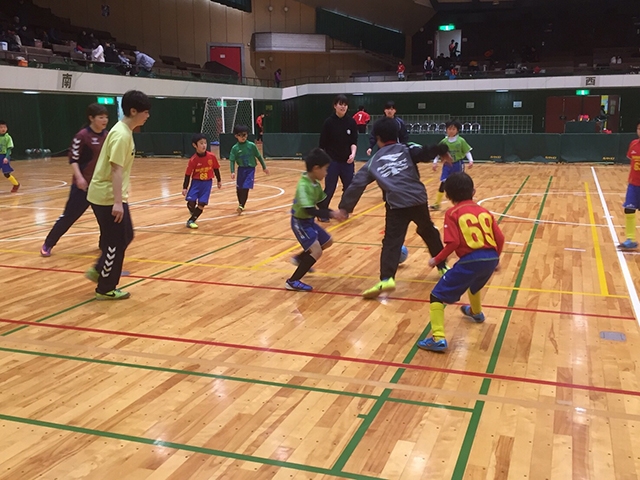 JFAファミリーフットサルフェスティバル 新潟県新潟市の新潟市体育館に、216人が参加！