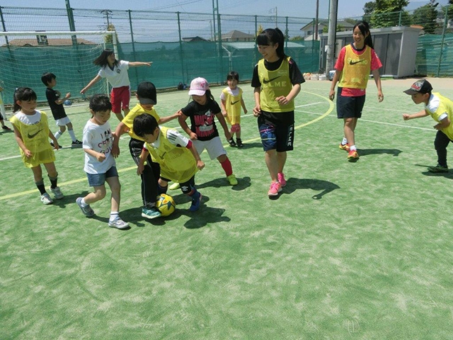 JFAレディース／ガールズサッカーフェスティバル 山梨県甲斐市の敷島島上条公園多目的コートに、161人が参加！