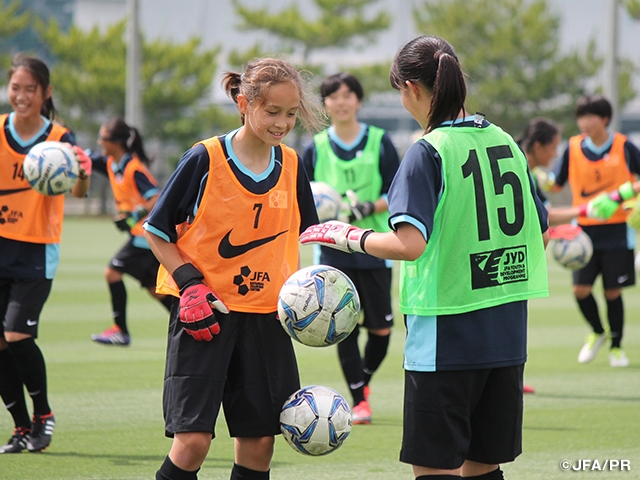 女子GKセレクションキャンプ、J-GREEN堺でスタート